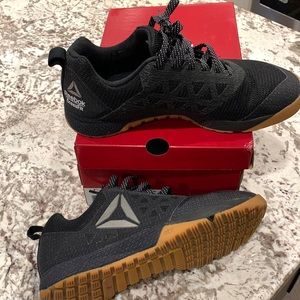 Reebok crossfit Nano 6 black/gun/white size 7